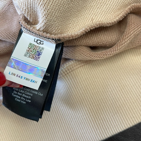 UGG  All Gender Raini Piecework Hoodie - Picture 13 of 16